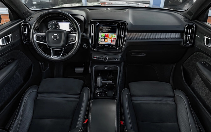 Volvo XC 40 cena 119900 przebieg: 147615, rok produkcji 2019 z Golub-Dobrzyń małe 781
